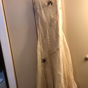 Tiar dress size medium